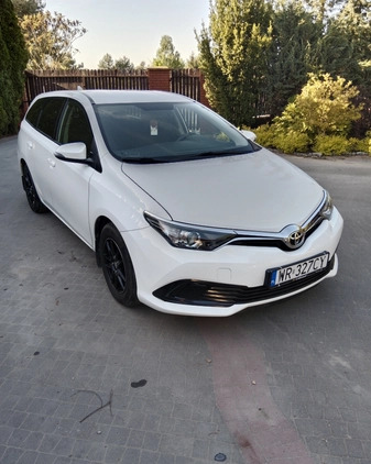 Toyota Auris cena 44900 przebieg: 123500, rok produkcji 2016 z Narol małe 191